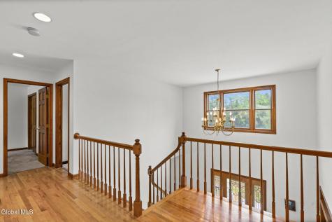 28 Victorian Drive Poestenkill NY 12140