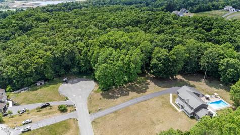 28 Victorian Drive Poestenkill NY 12140