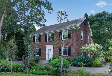 2368 Rosendale Road Niskayuna NY 12309