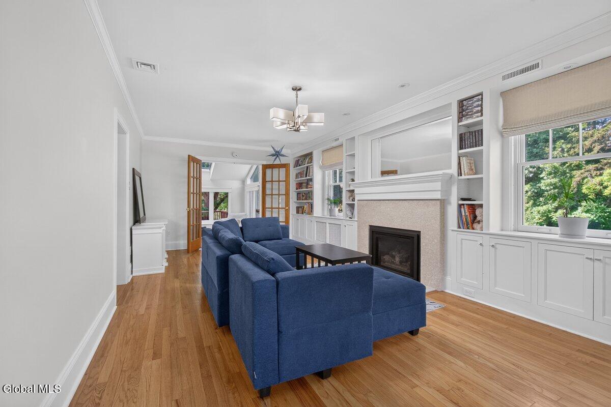 2368 Rosendale Road Niskayuna NY 12309