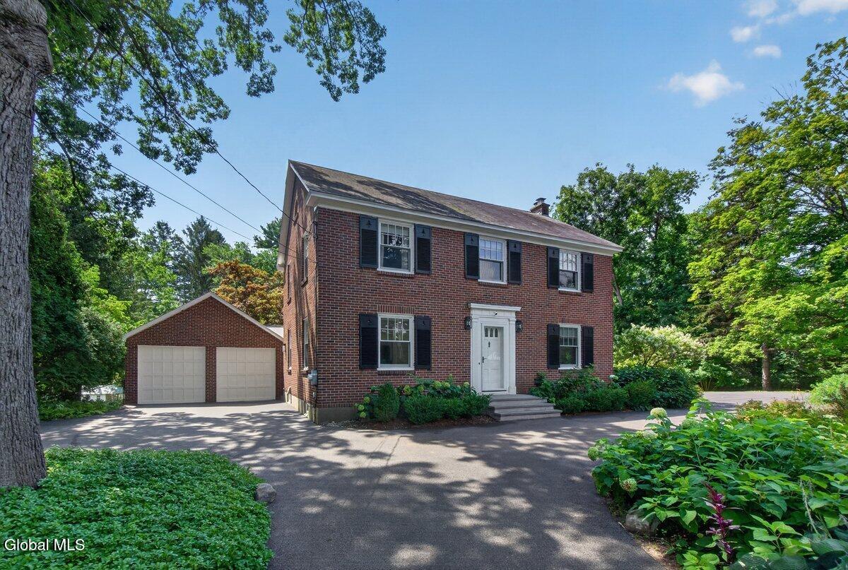 2368 Rosendale Road Niskayuna NY 12309