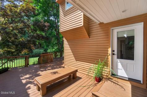 2368 Rosendale Road Niskayuna NY 12309