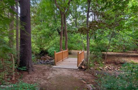 2368 Rosendale Road Niskayuna NY 12309