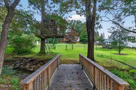 2368 Rosendale Road Niskayuna NY 12309