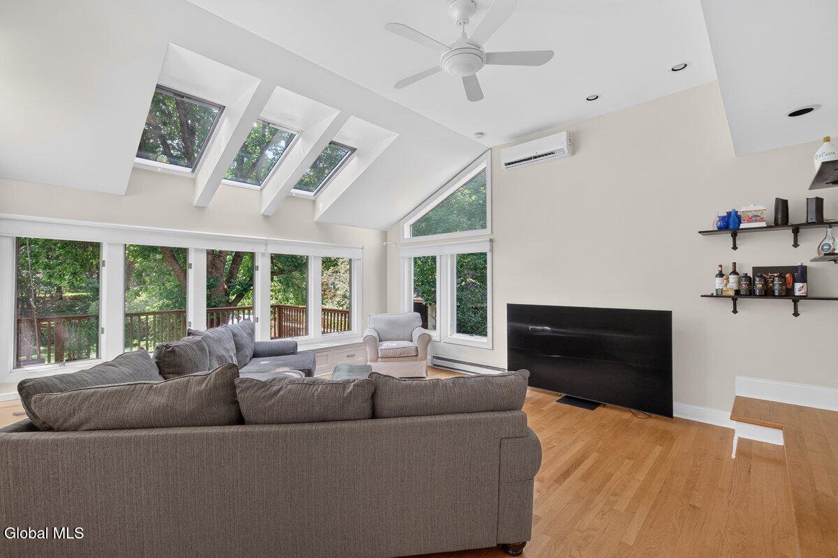 2368 Rosendale Road Niskayuna NY 12309