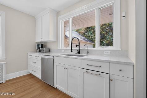 2368 Rosendale Road Niskayuna NY 12309