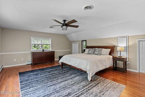7 Elizabeth Lane Saratoga Springs NY 12866