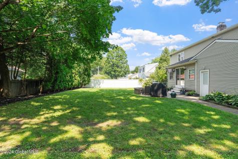 7 Elizabeth Lane Saratoga Springs NY 12866