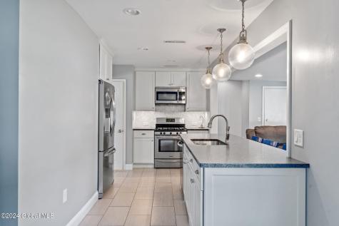 7 Elizabeth Lane Saratoga Springs NY 12866