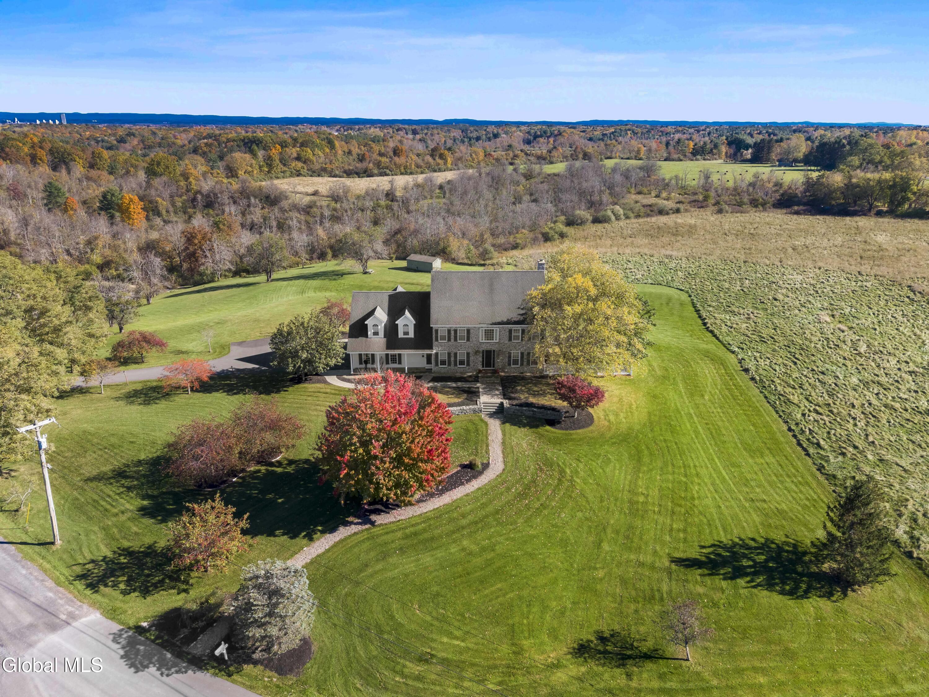 8 Pauley Ln Lane Slingerlands NY 12159