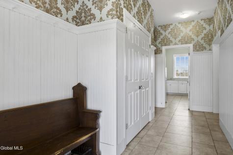 8 Pauley Ln Lane Slingerlands NY 12159