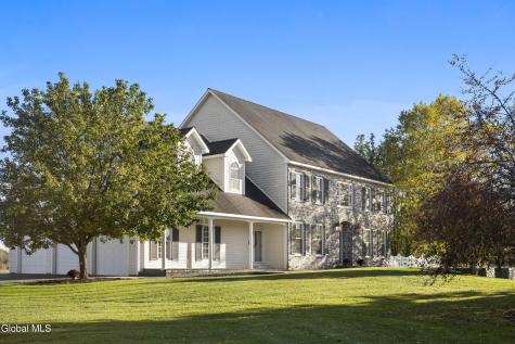 8 Pauley Ln Lane Slingerlands NY 12159