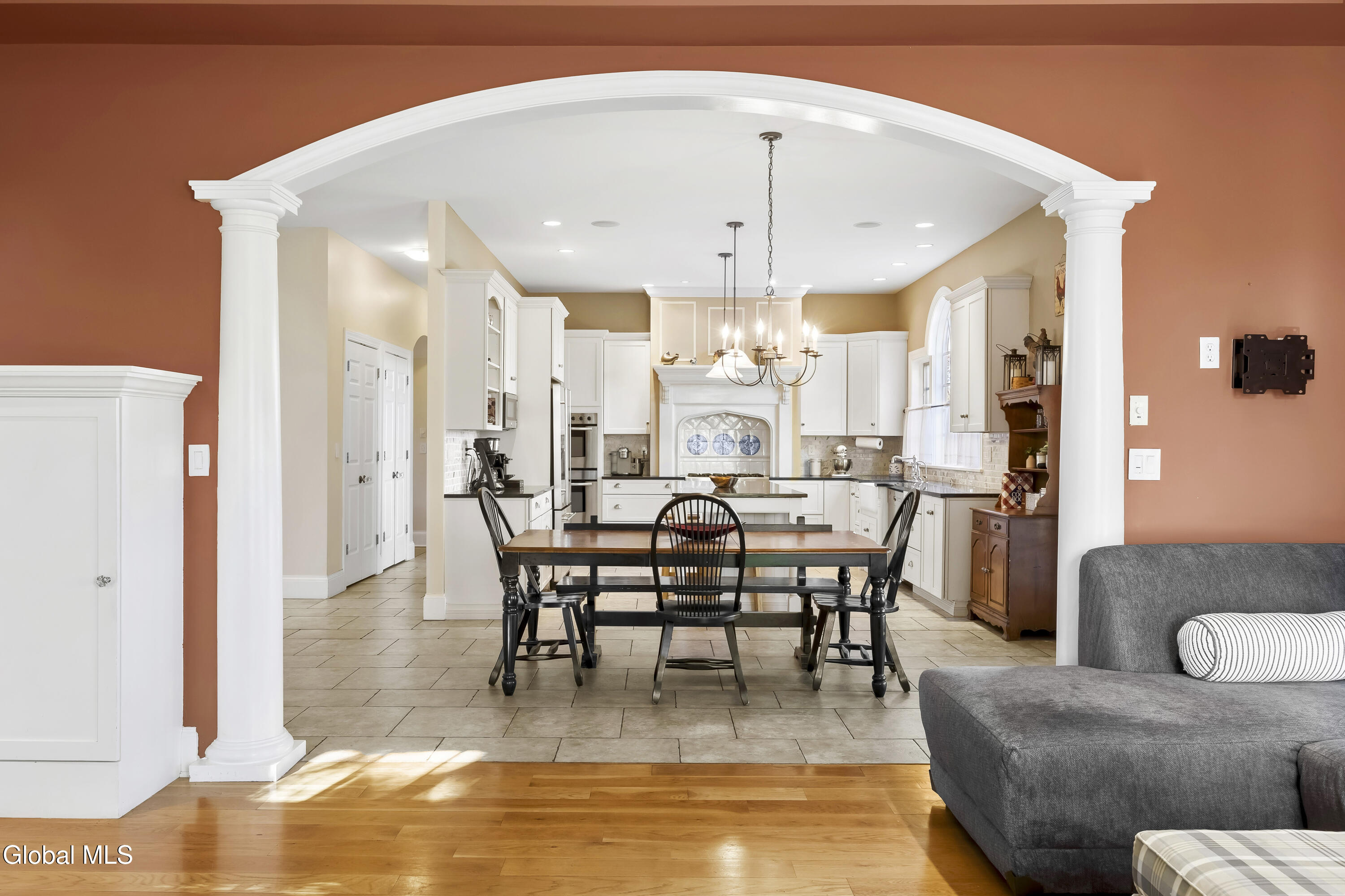 8 Pauley Ln Lane Slingerlands NY 12159