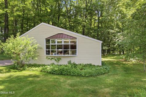29 Stony Brook Drive Rexford NY 12148