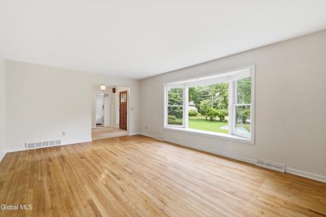 29 Stony Brook Drive Rexford NY 12148