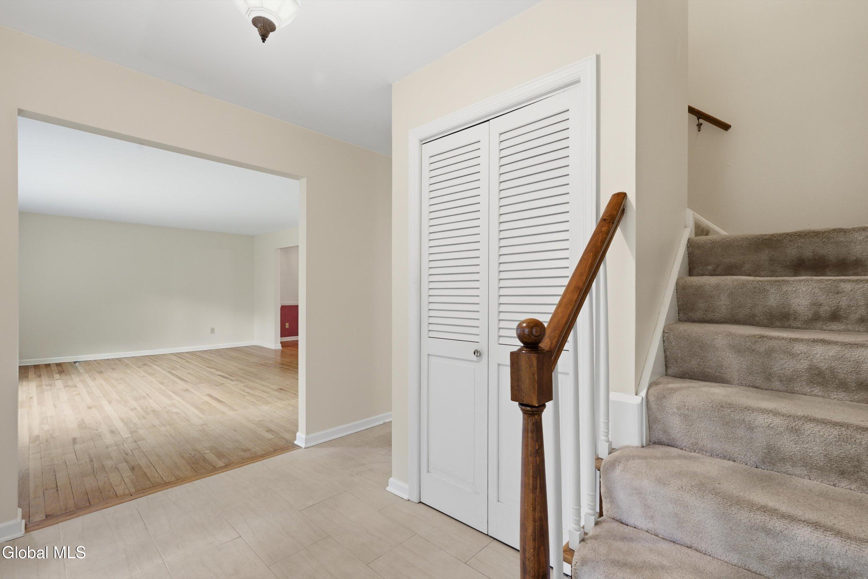 29 Stony Brook Drive Rexford NY 12148