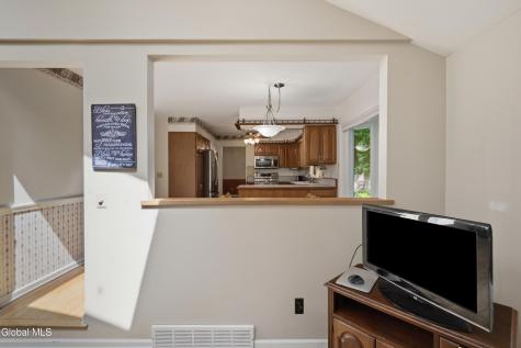 29 Stony Brook Drive Rexford NY 12148
