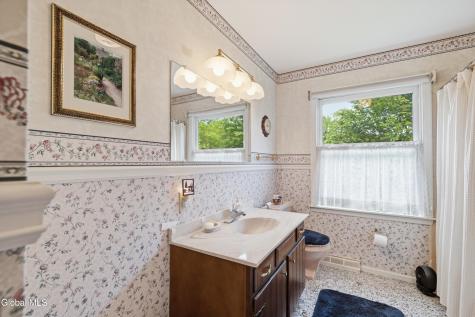 29 Stony Brook Drive Rexford NY 12148
