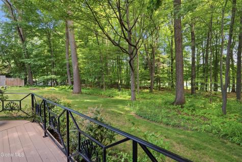 29 Stony Brook Drive Rexford NY 12148