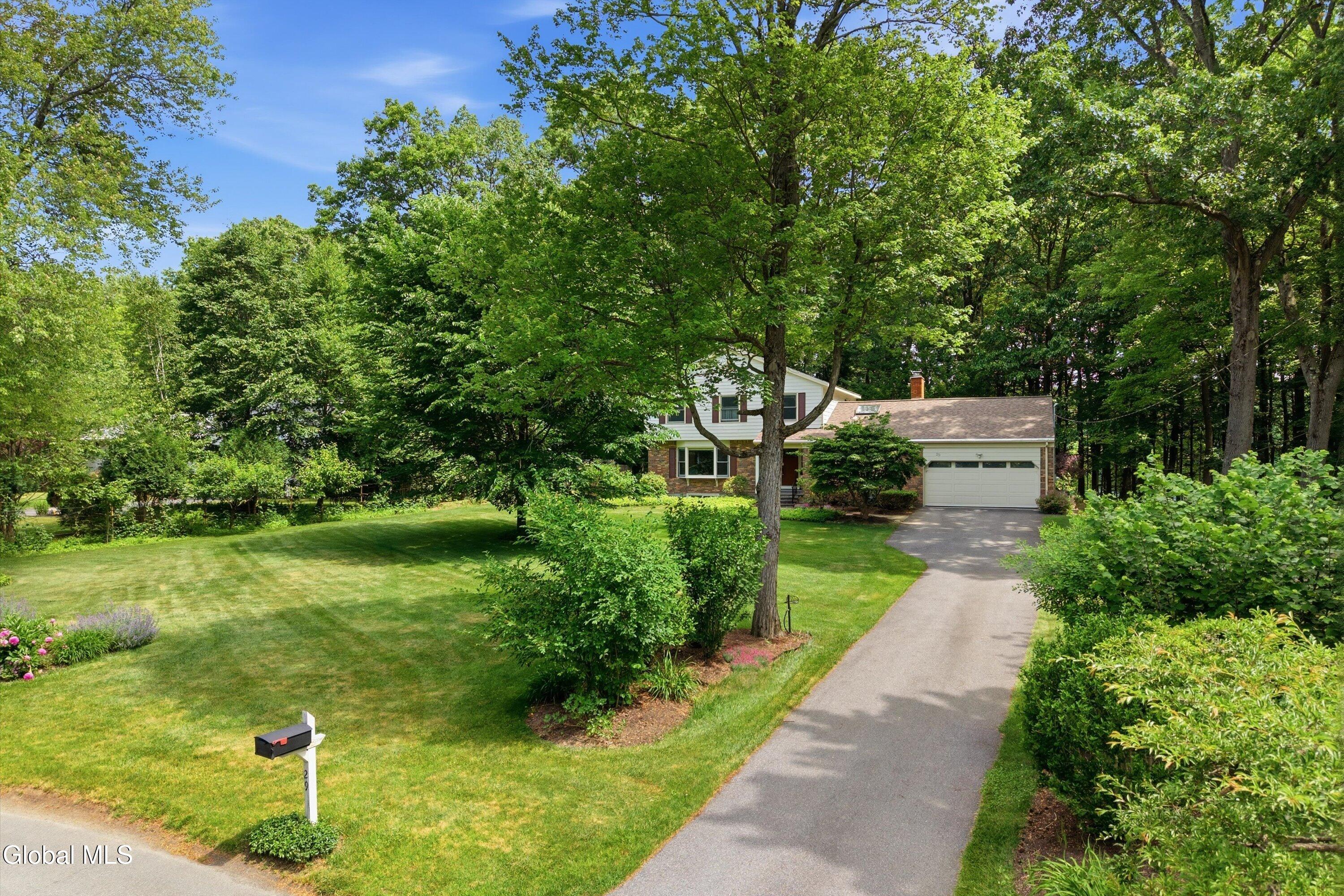 29 Stony Brook Drive Rexford NY 12148
