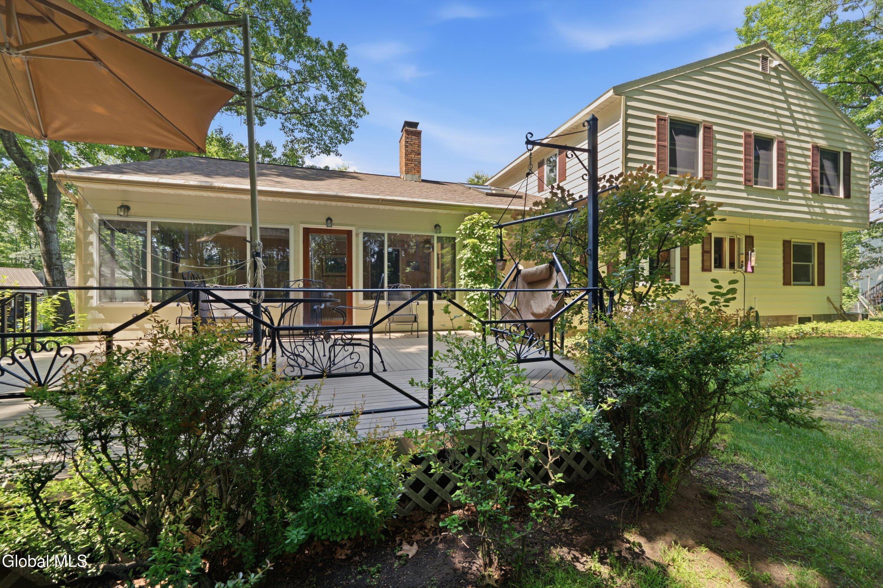 29 Stony Brook Drive Rexford NY 12148
