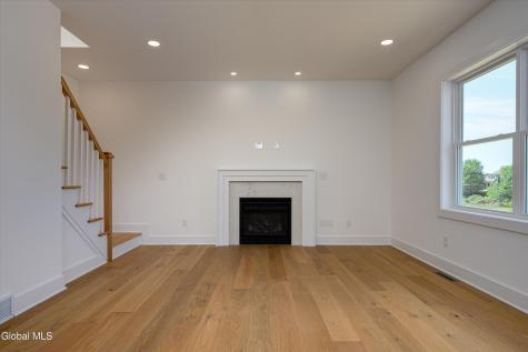32 Mammoth Spring Road Wynantskill NY 12198
