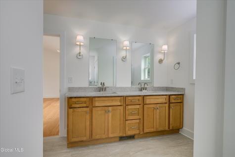 32 Mammoth Spring Road Wynantskill NY 12198