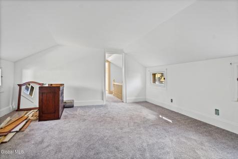 32 Elm Street Nassau NY 12123