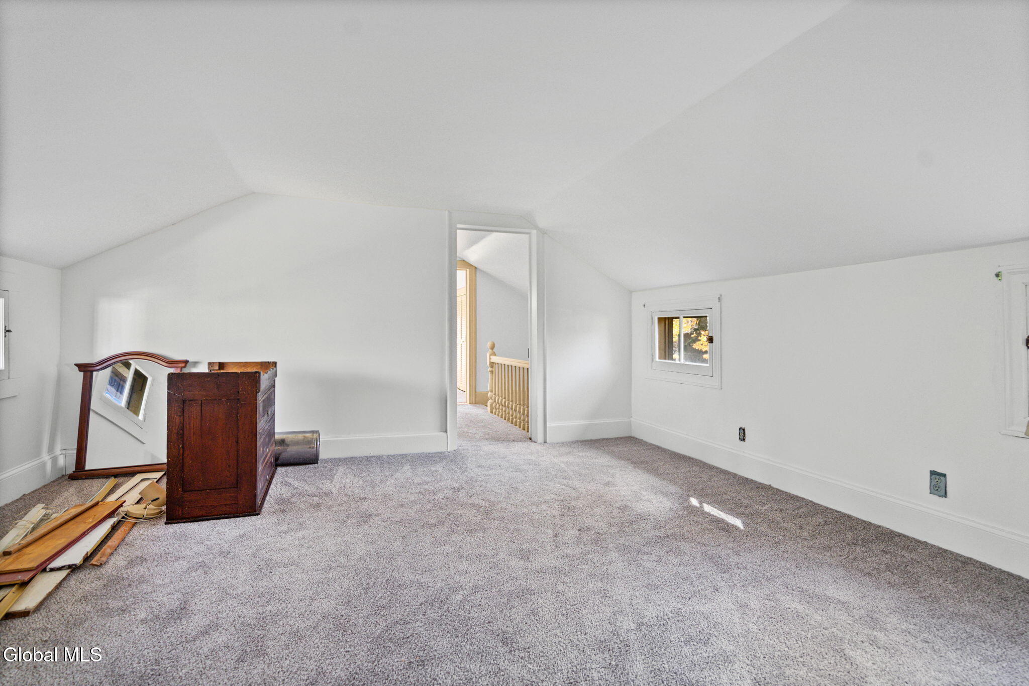 32 Elm Street Nassau NY 12123