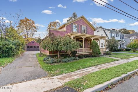 32 Elm Street Nassau NY 12123