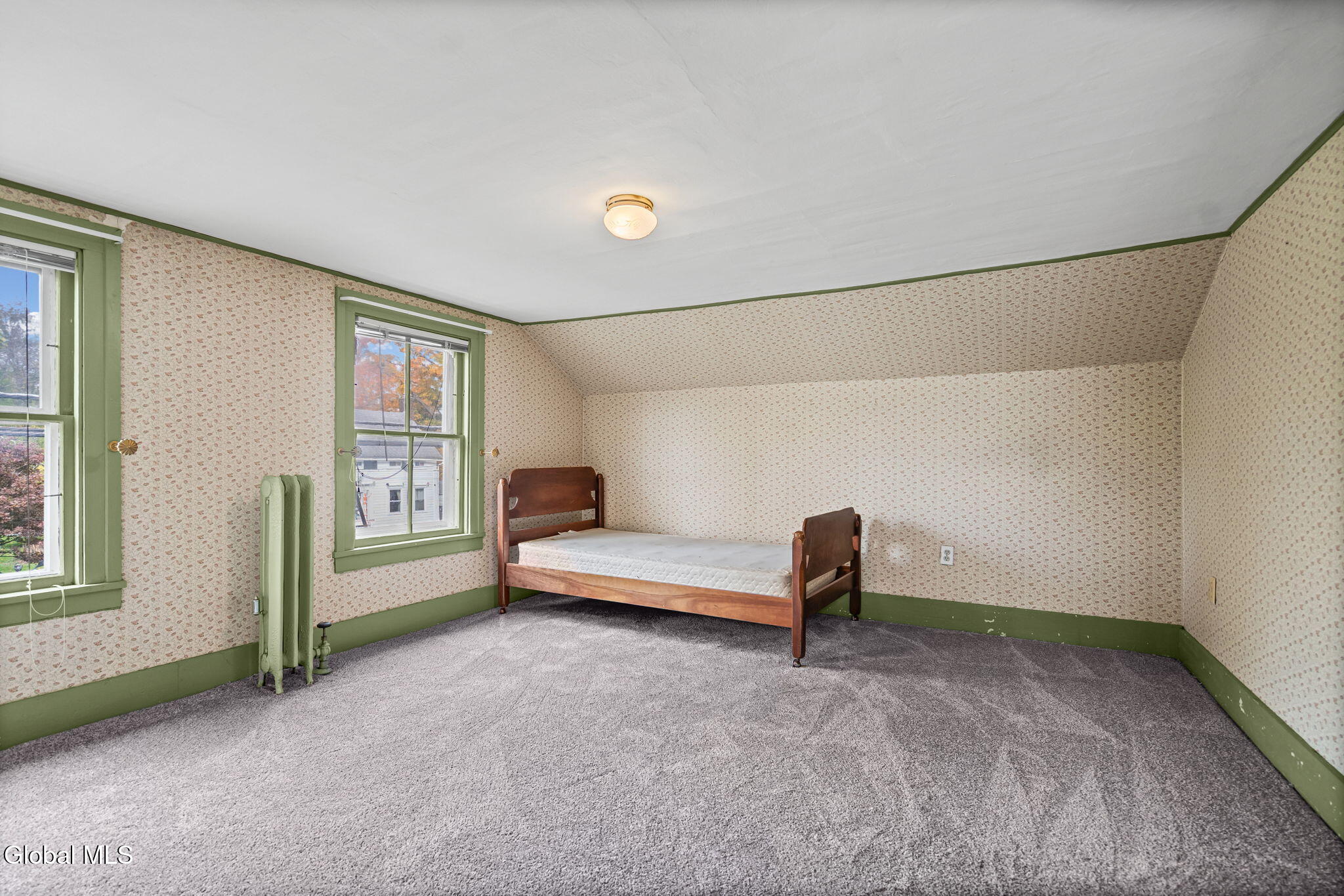 32 Elm Street Nassau NY 12123