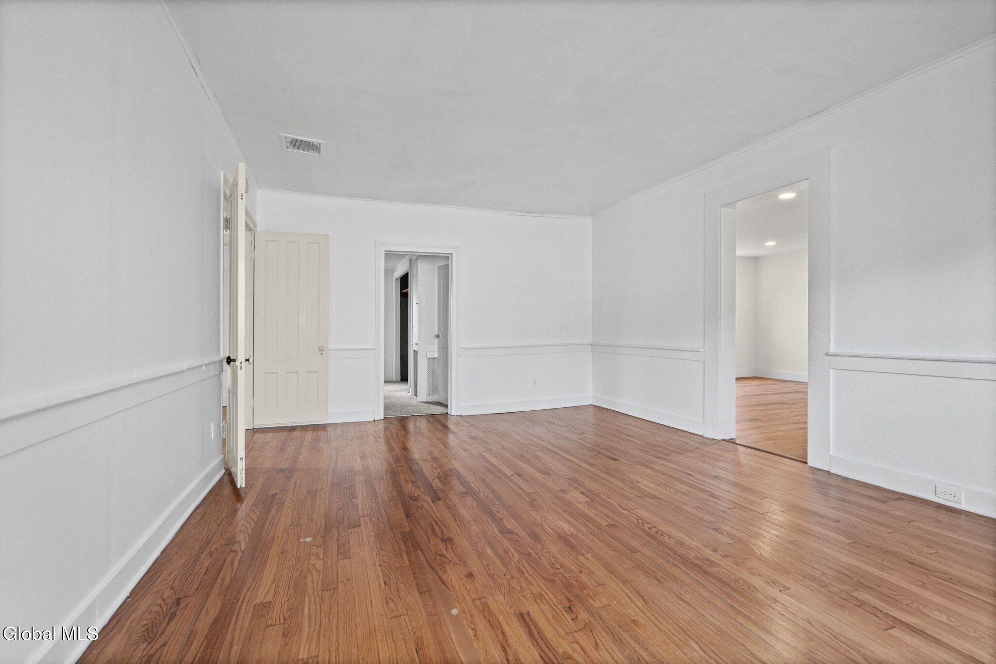 32 Elm Street Nassau NY 12123