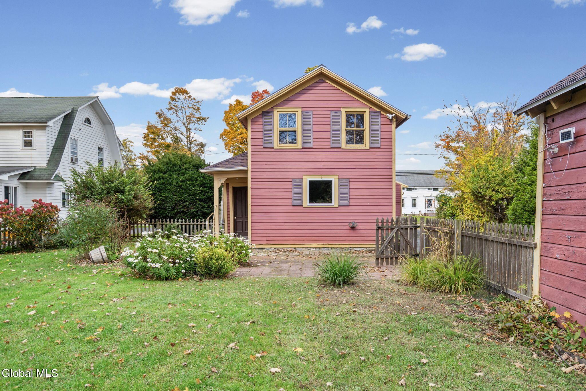 32 Elm Street Nassau NY 12123