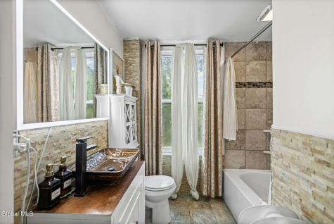 64 Campbell Avenue Troy NY 12180