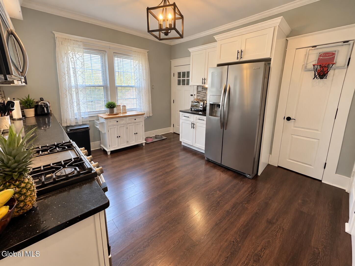 1040 Lakeview Avenue Schenectady NY 12303