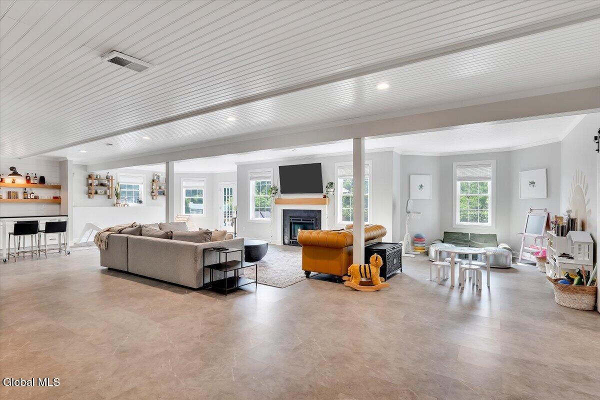 20 Denhelder Drive Ballston Lake NY 12019