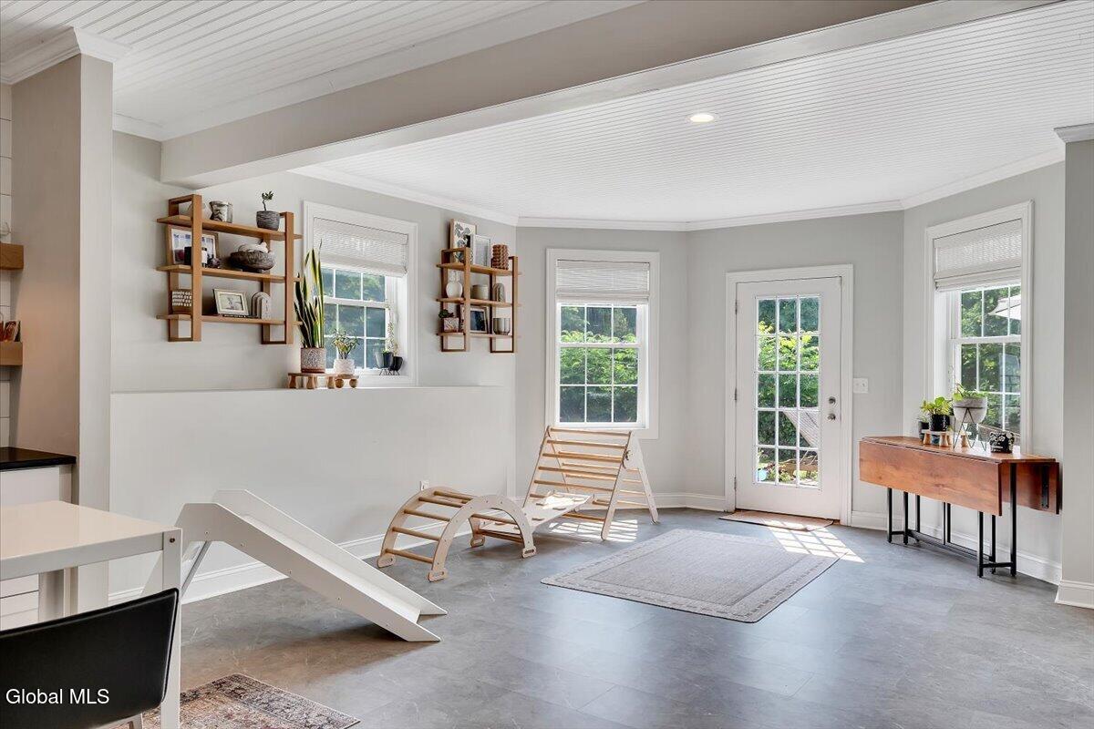 20 Denhelder Drive Ballston Lake NY 12019