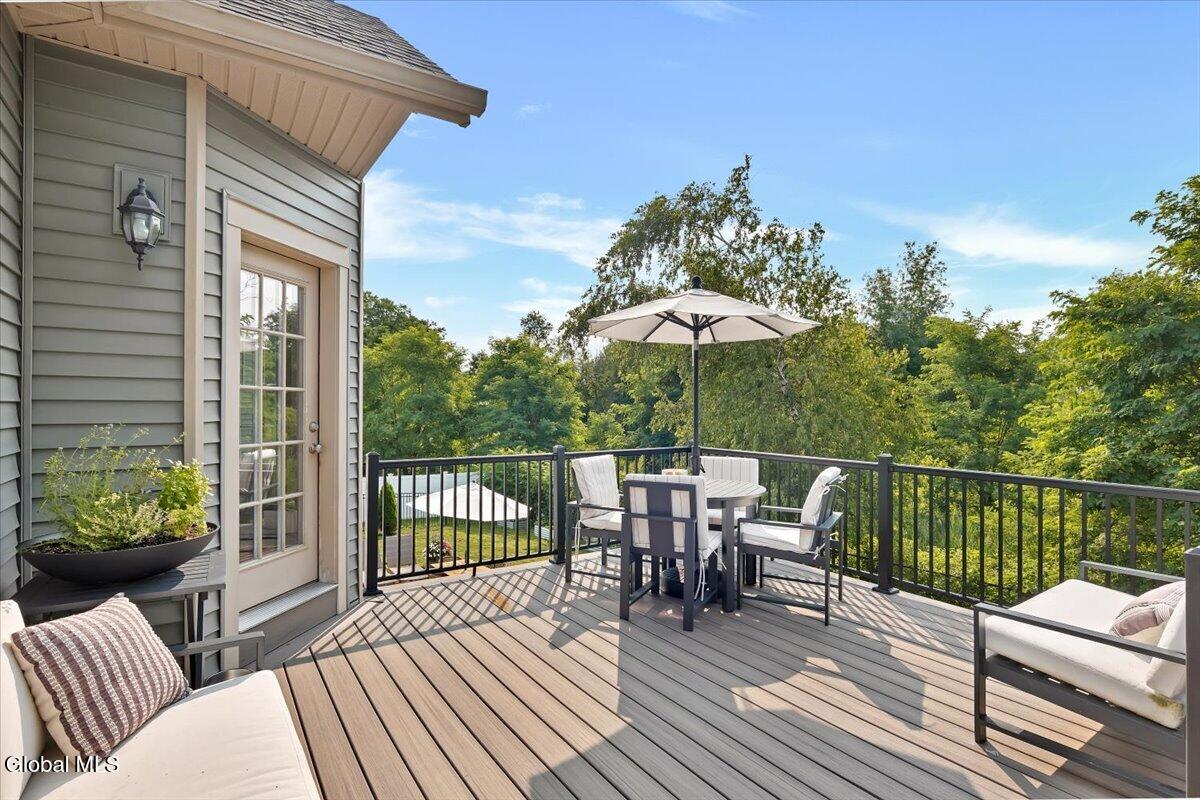 20 Denhelder Drive Ballston Lake NY 12019