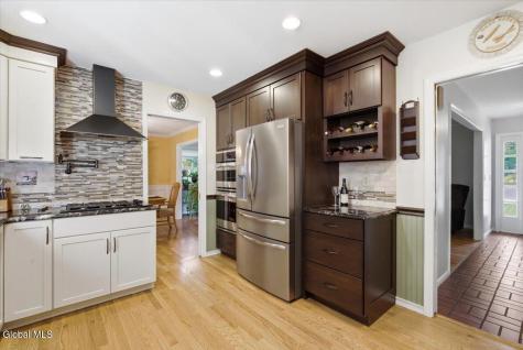 1354 Rowe Road Niskayuna NY 12309