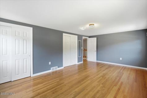 1354 Rowe Road Niskayuna NY 12309