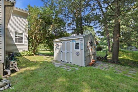 1354 Rowe Road Niskayuna NY 12309