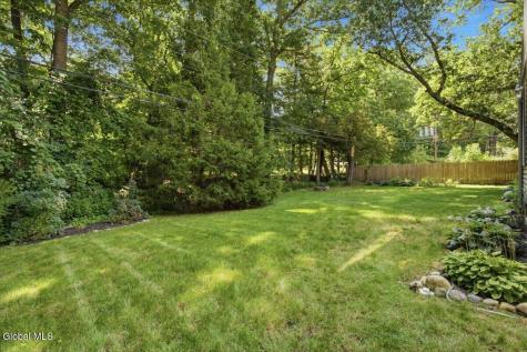1354 Rowe Road Niskayuna NY 12309