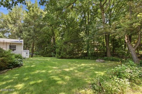 1354 Rowe Road Niskayuna NY 12309