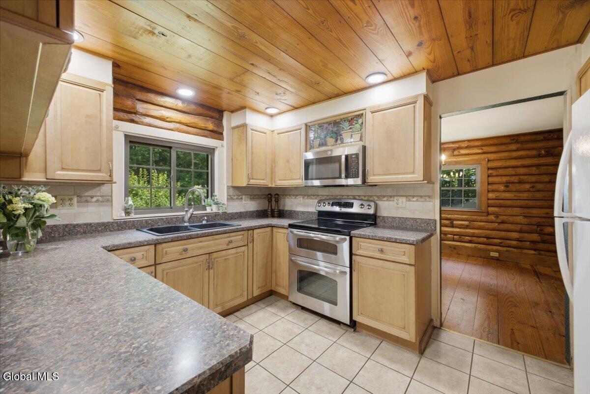201 Burt Road Moreau NY 12828