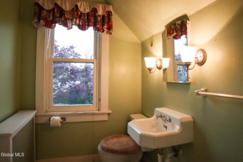 21 Turner Place Albany NY 12209