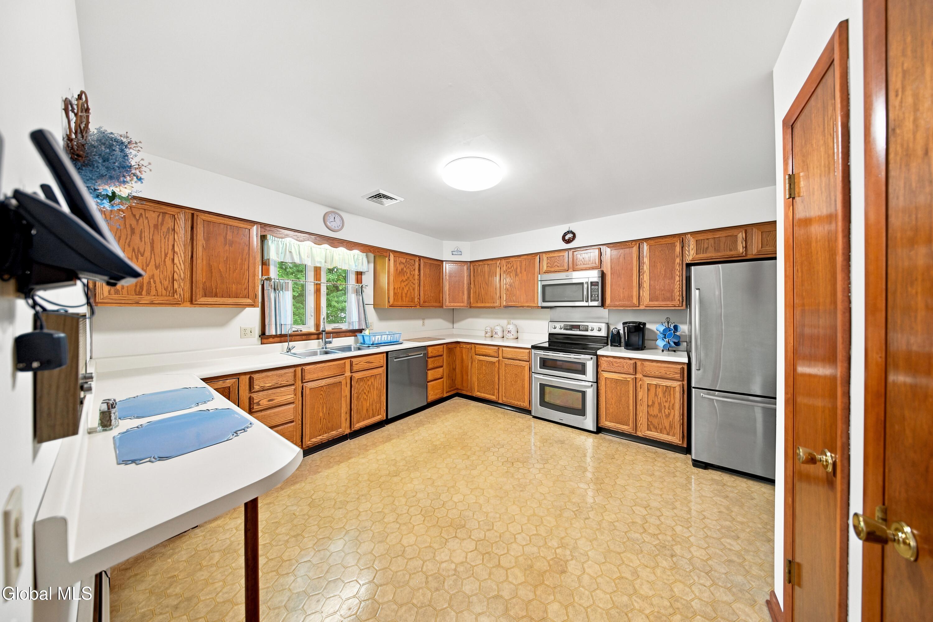 20 Wendell Drive Albany NY 12205