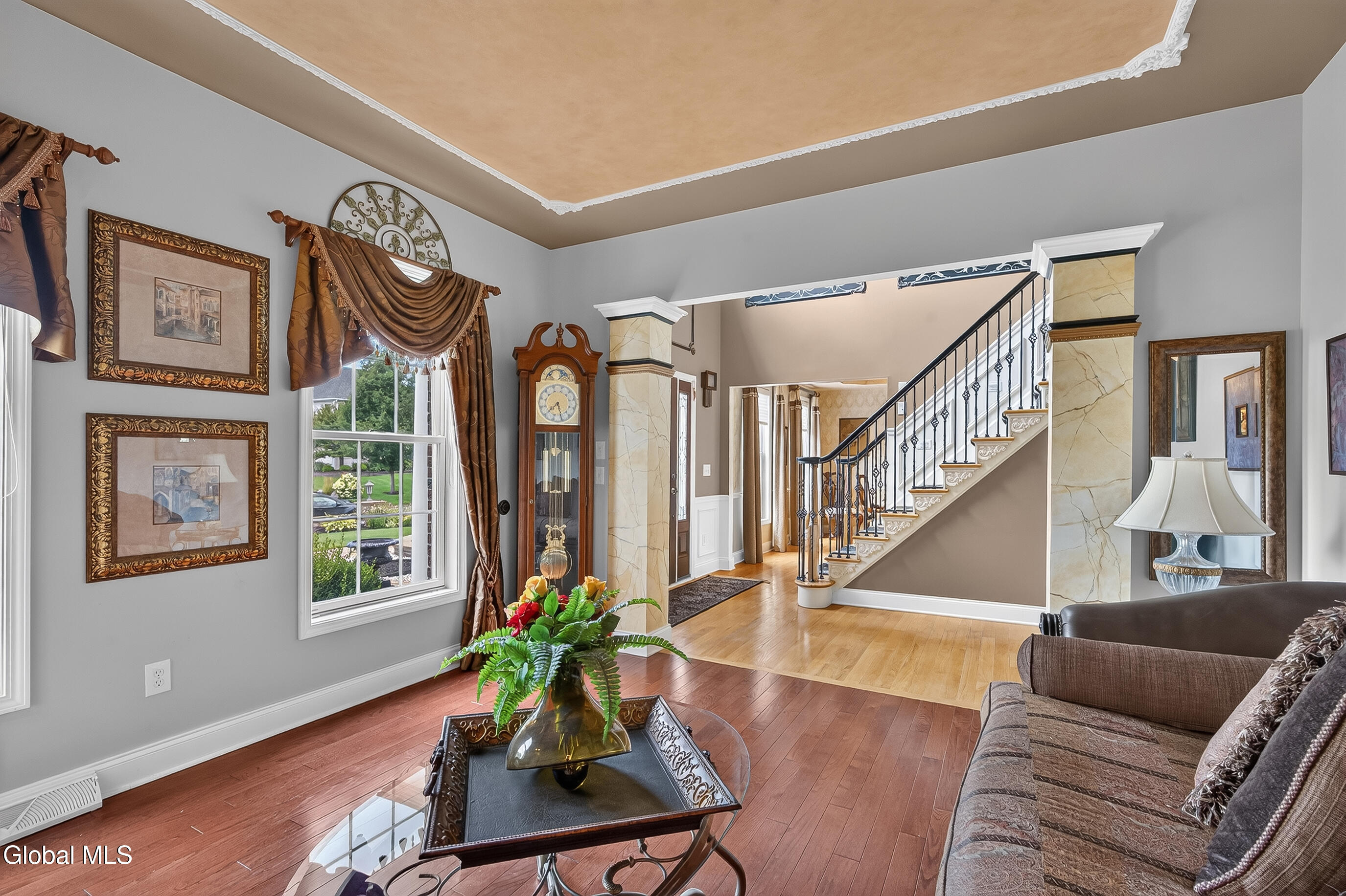 14 Ridgefield Way Watervliet NY 12189