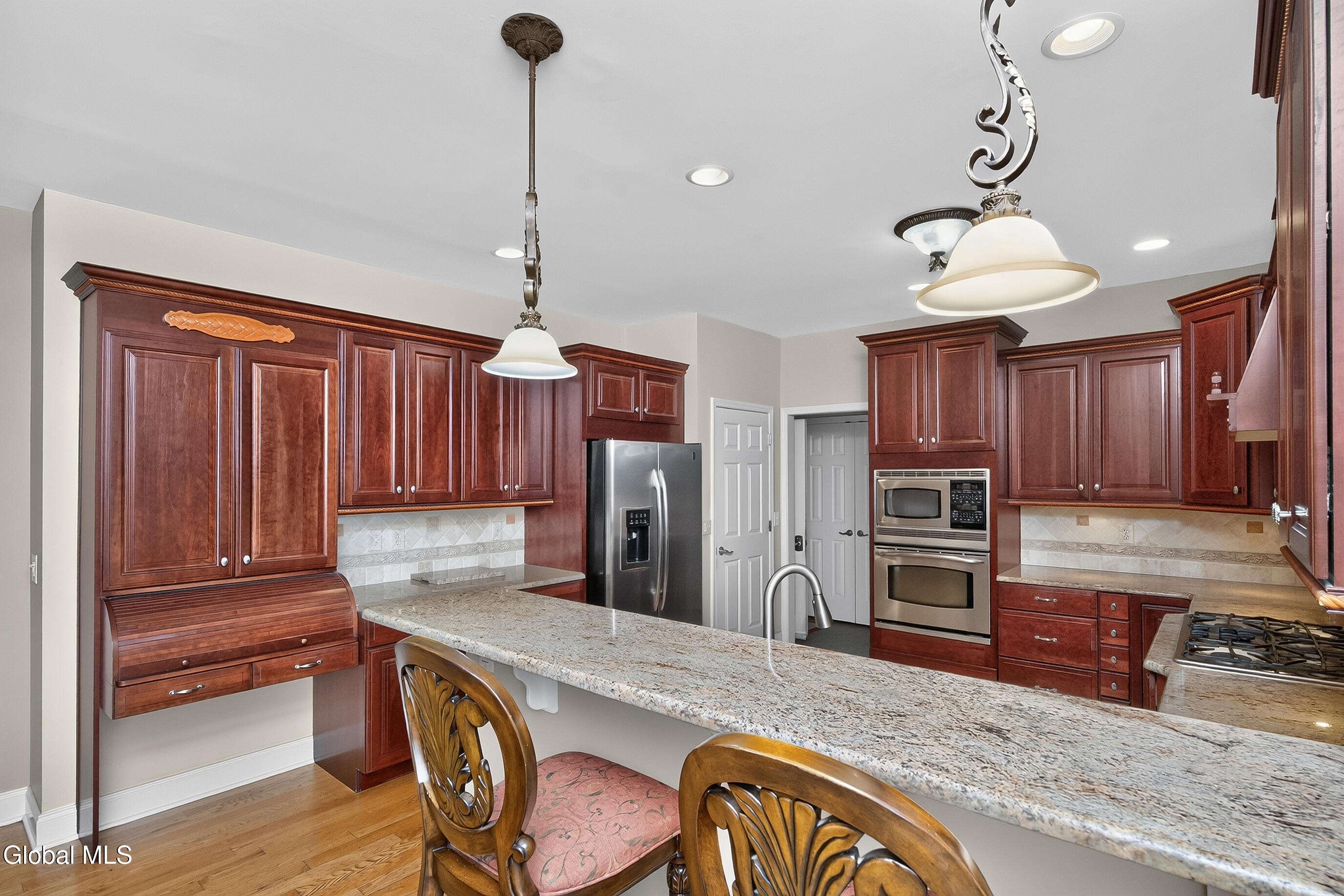 14 Ridgefield Way Watervliet NY 12189