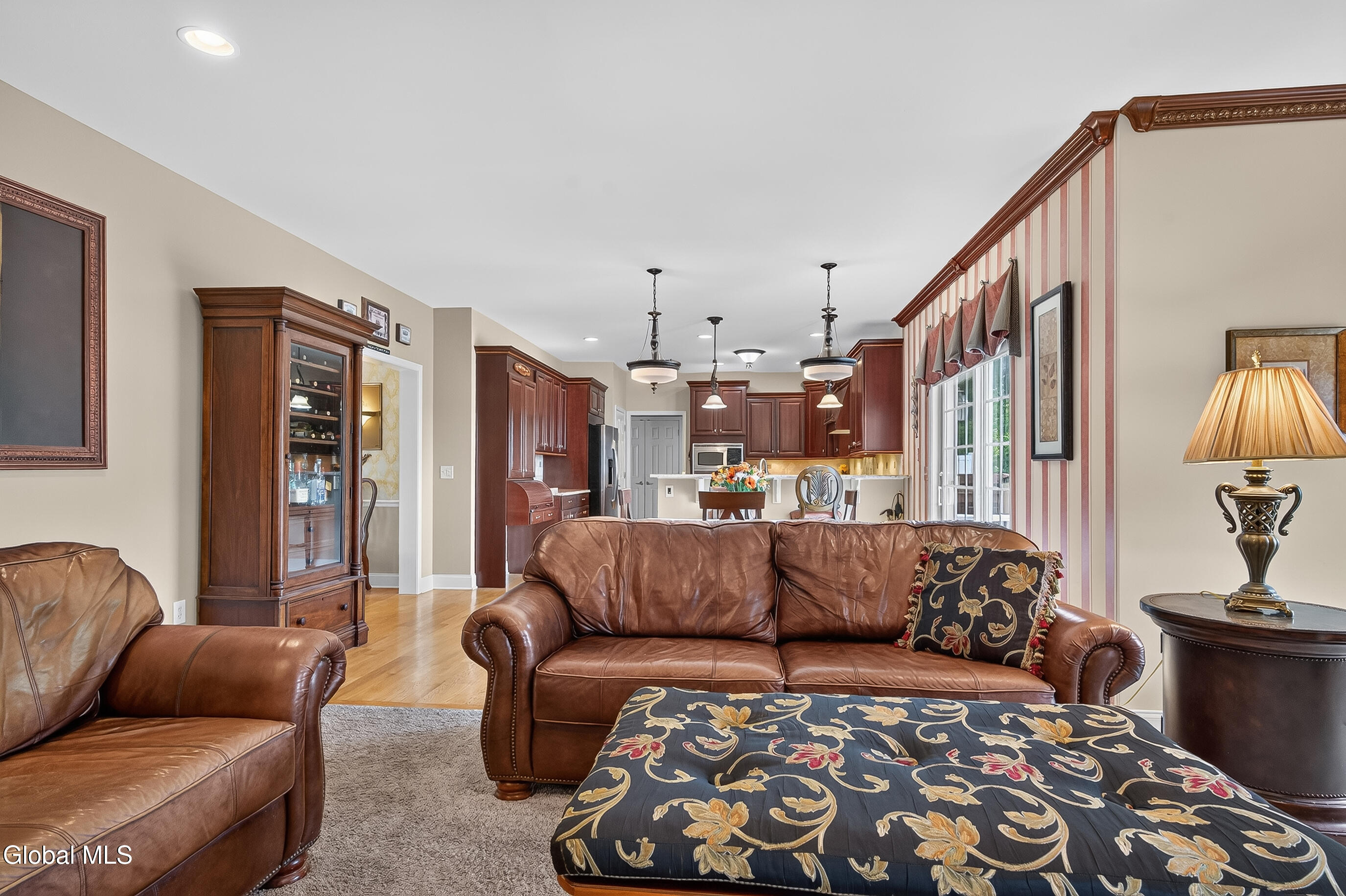 14 Ridgefield Way Watervliet NY 12189