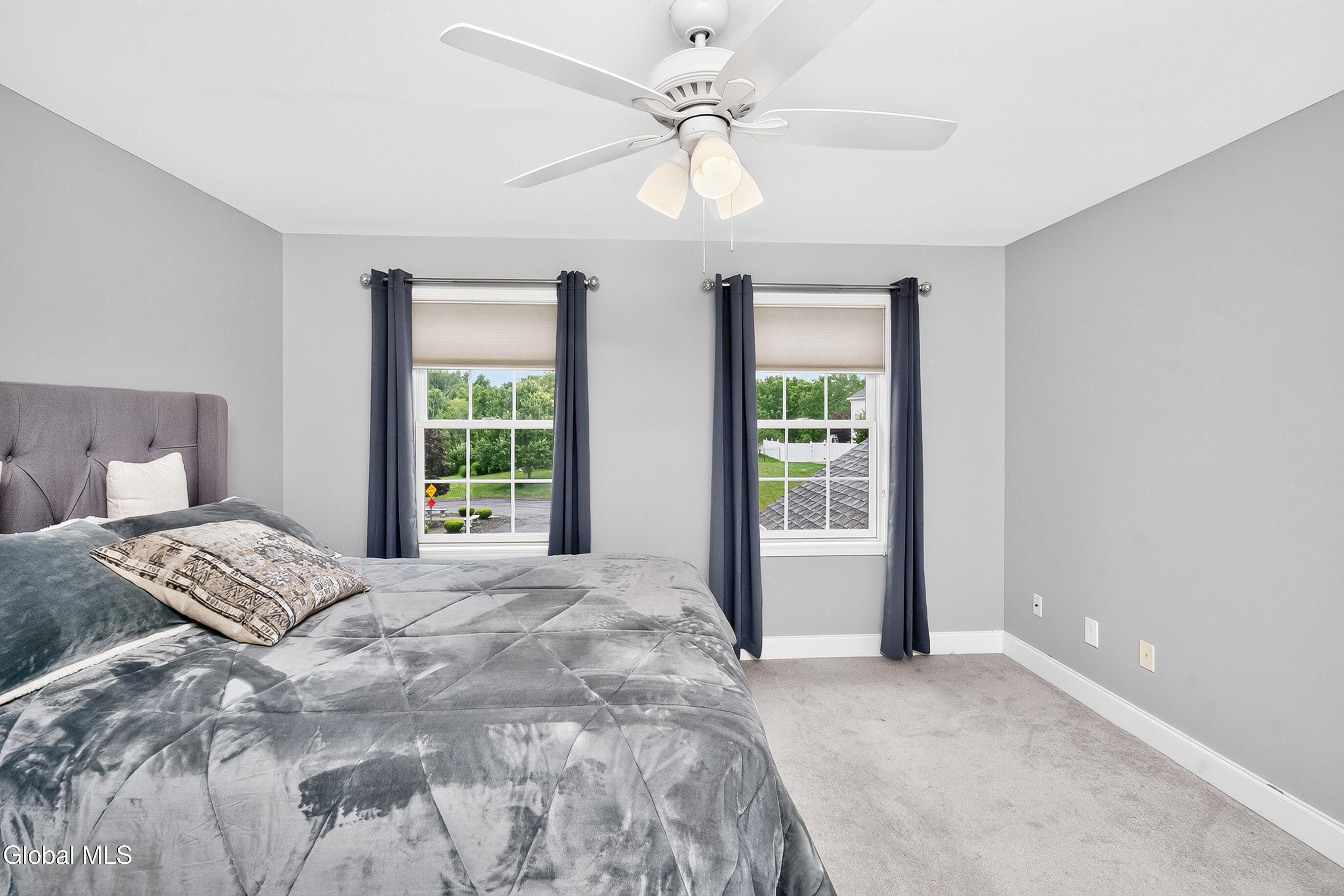 14 Ridgefield Way Watervliet NY 12189